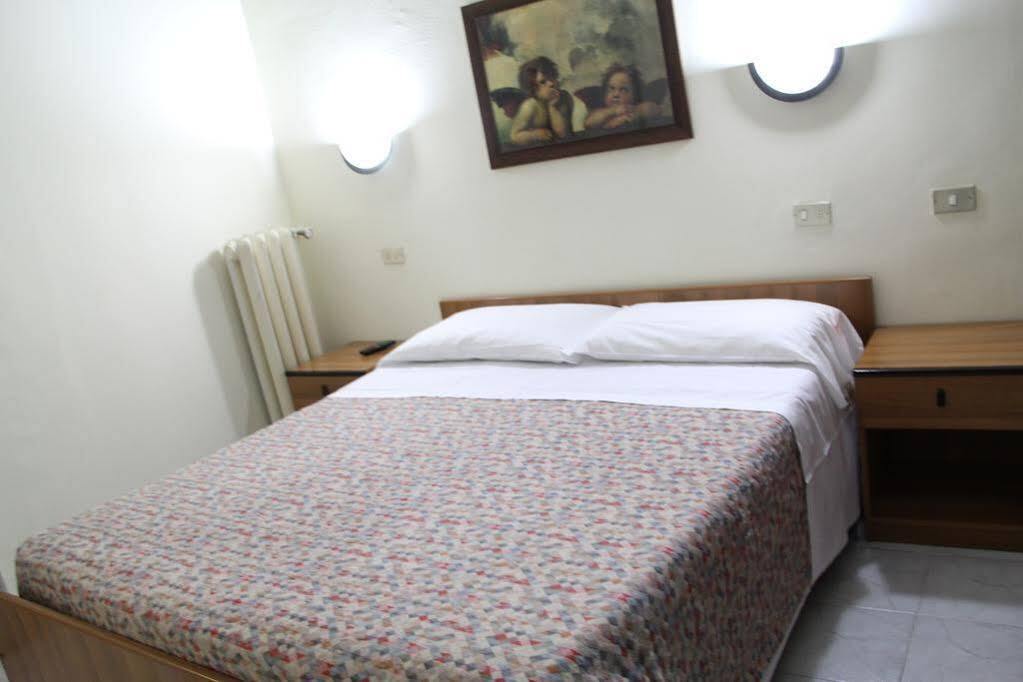 Albergo Leonardo Da Vinci Mailand Exterior foto